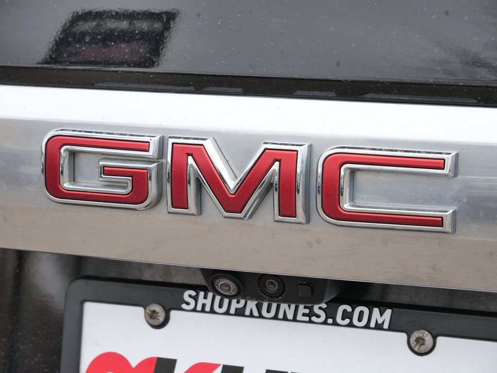 Used 2022 GMC Yukon Denali w/ Denali Premium Package image 10