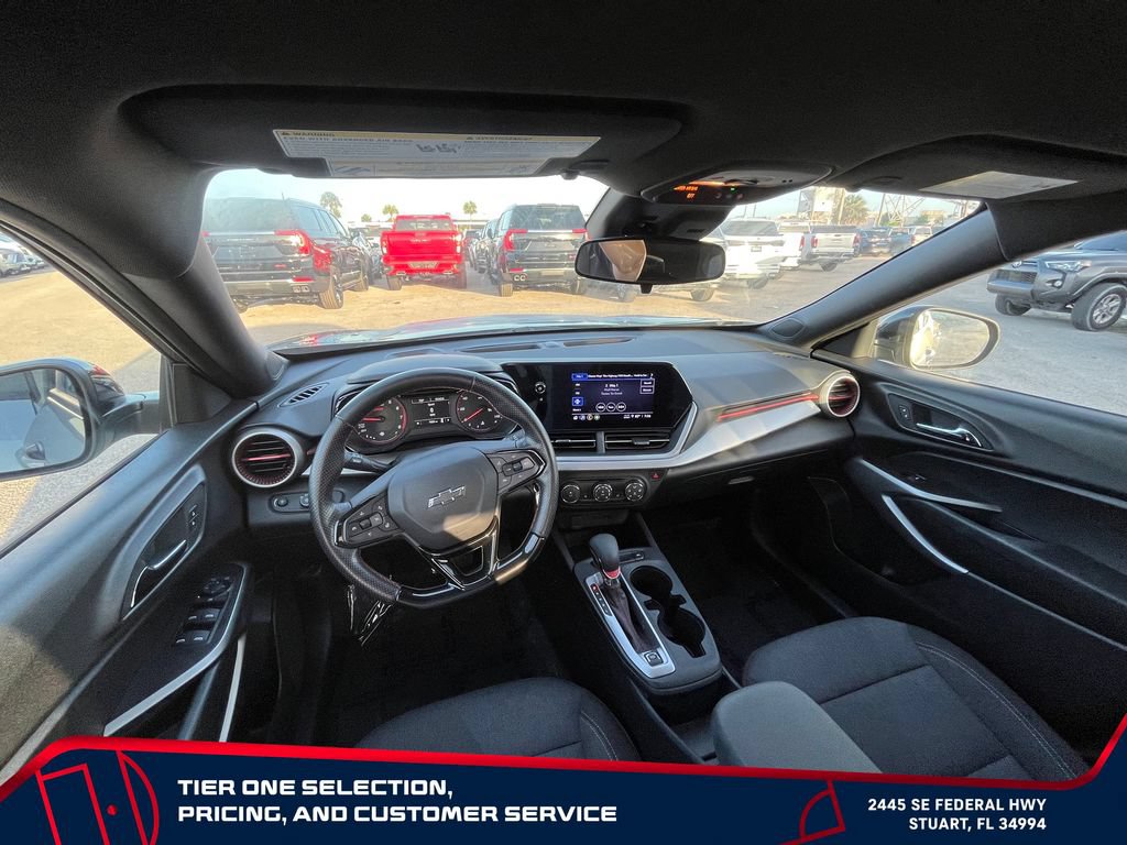 Certified 2024 Chevrolet Trax RS FWD image 26