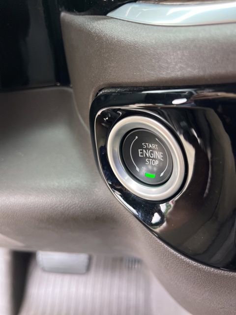 Used 2022 Chevrolet Silverado 1500 LT AWD/4WD image 23