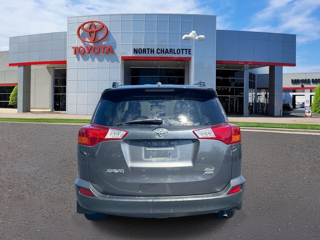 Used 2015 Toyota RAV4 XLE AWD/4WD image 5