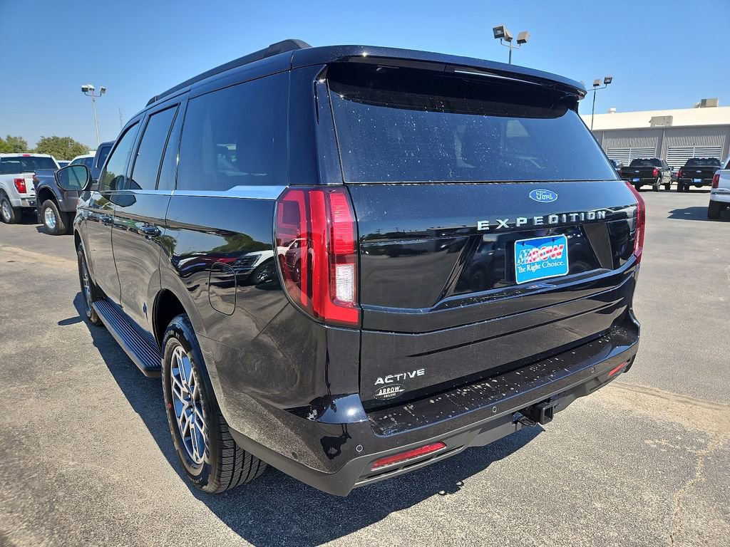 New 2025 Ford Expedition Active image 9