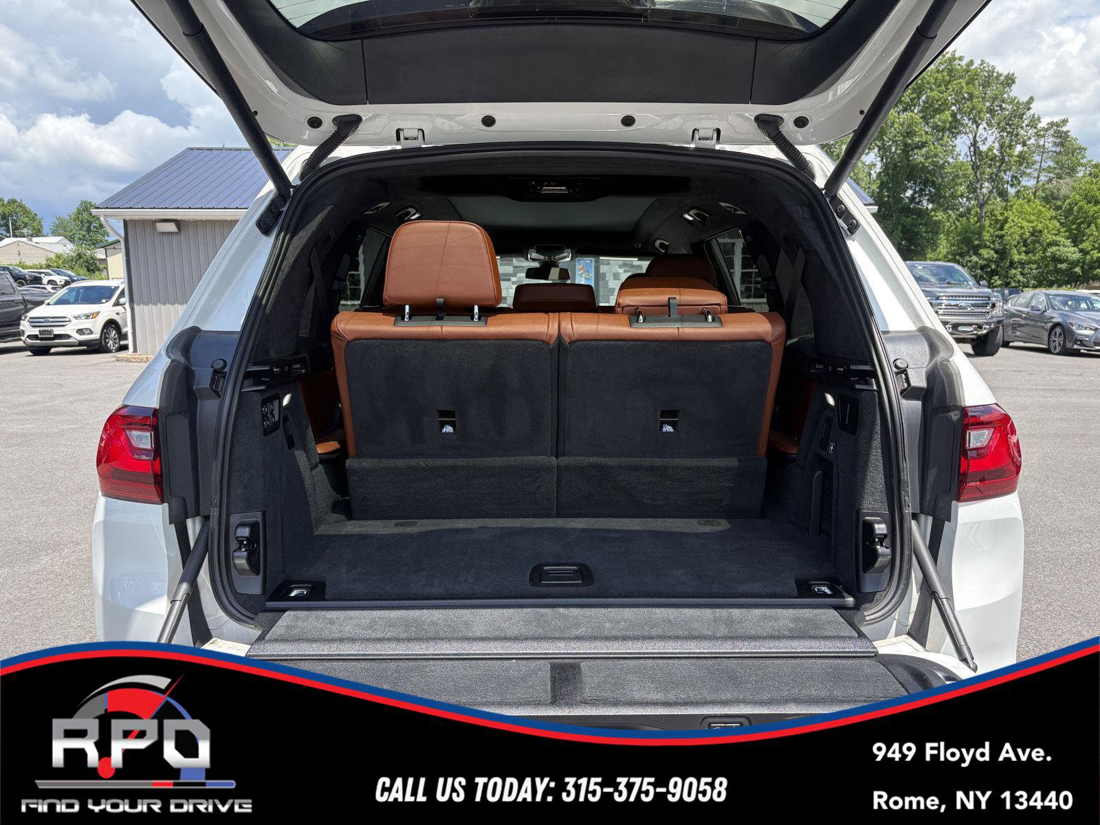Used 2021 BMW X7 xDrive40i w/ Premium Package AWD/4WD image 28