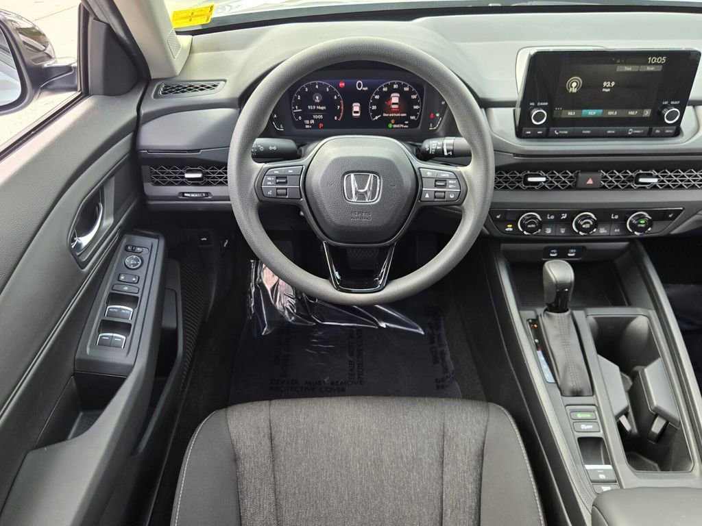 Used 2025 Honda Accord SE image 10