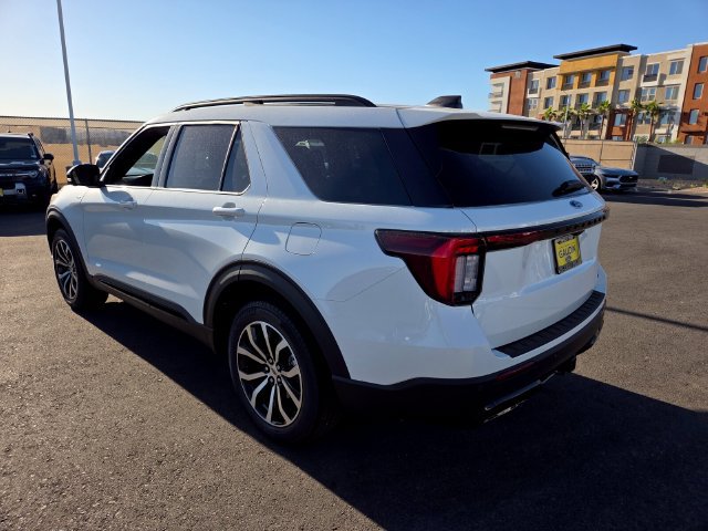 New 2026 Ford Explorer ST-Line AWD/4WD image 3