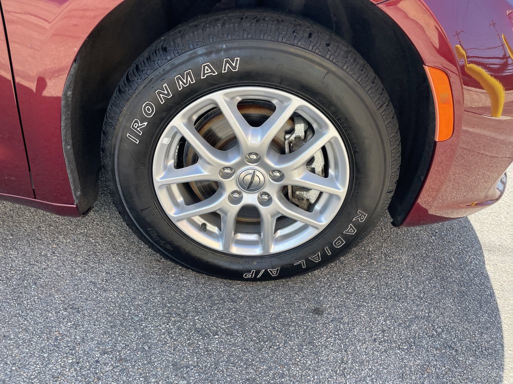 Certified 2023 Chrysler Pacifica Touring-L image 11