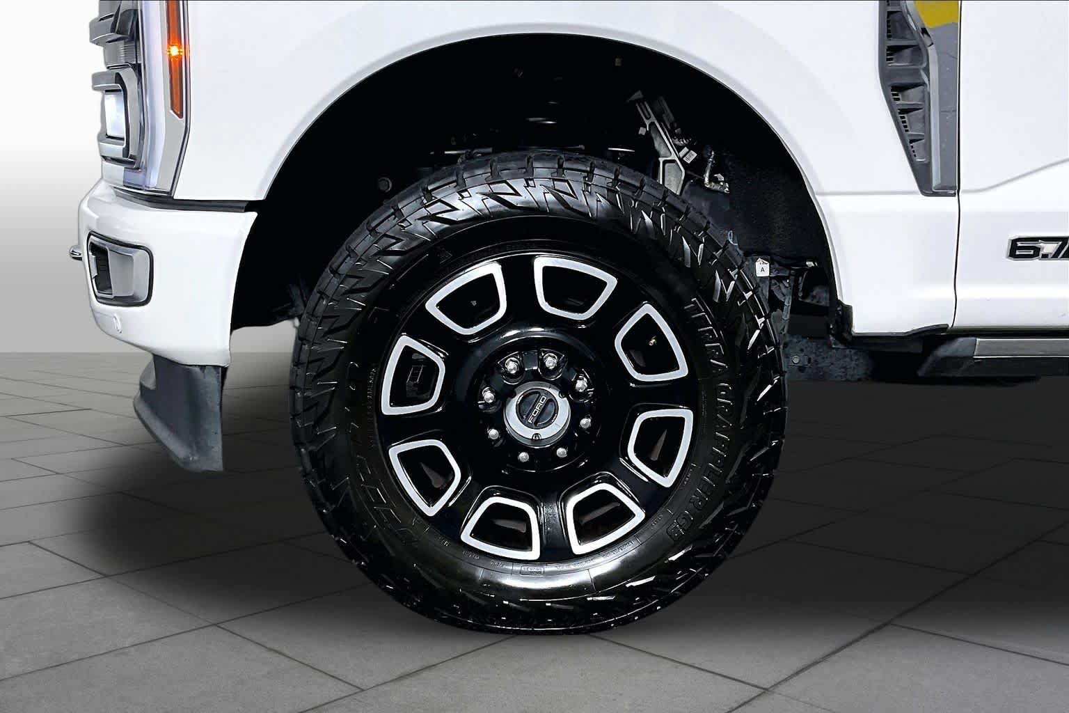 Used 2024 Ford F250 Platinum AWD/4WD image 10