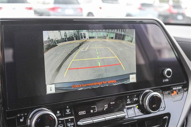 Used 2023 Toyota Highlander Limited image 36
