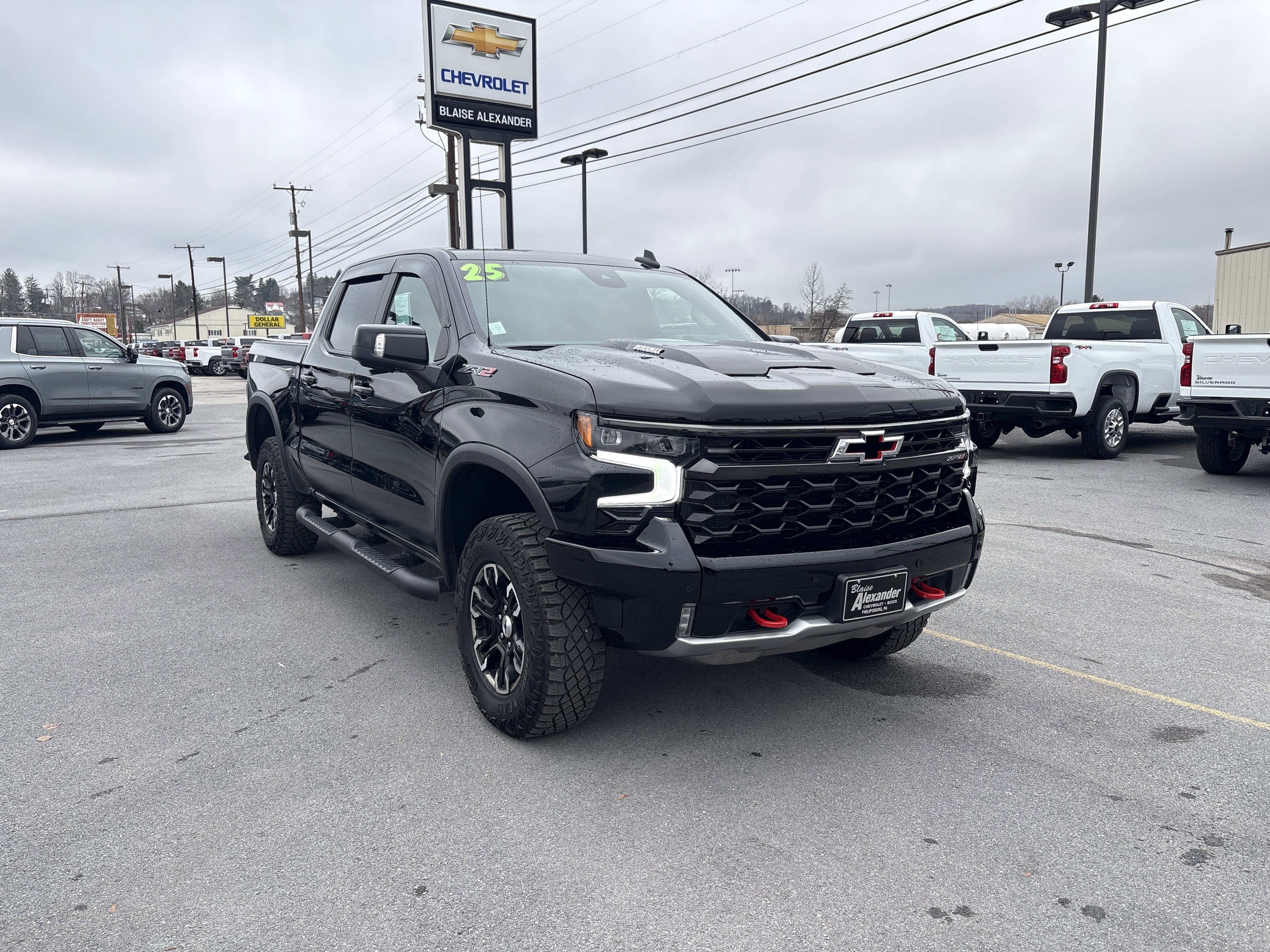 Used 2025 Chevrolet Silverado 1500 ZR2 w/ Technology Package image 36