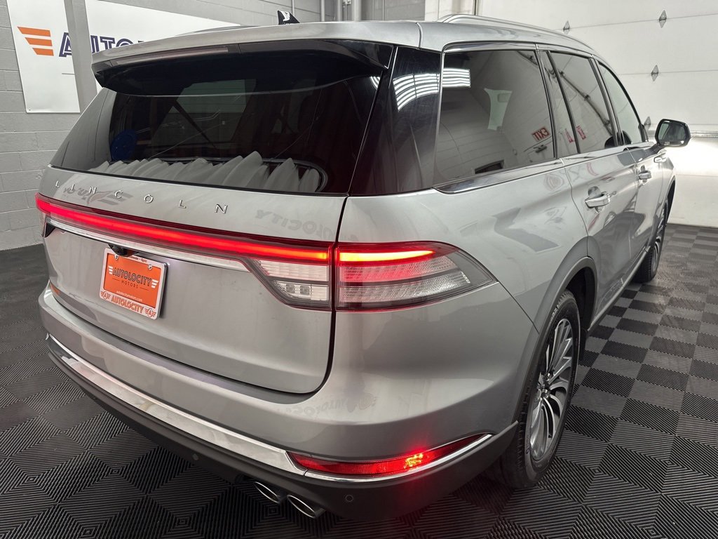 Used 2024 Lincoln Aviator AWD w/ Premium Package image 9