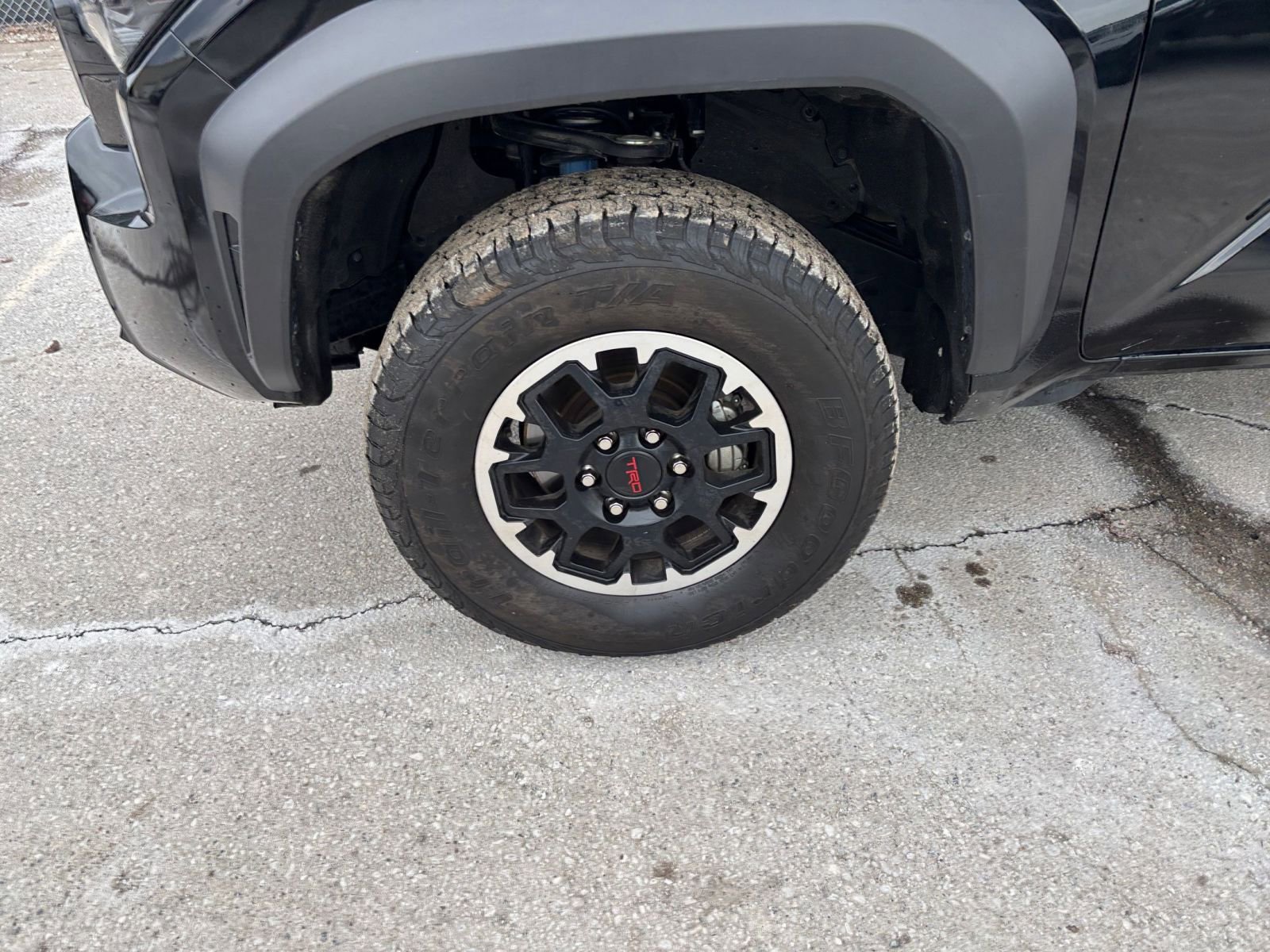 Used 2025 Toyota Tacoma SR image 29