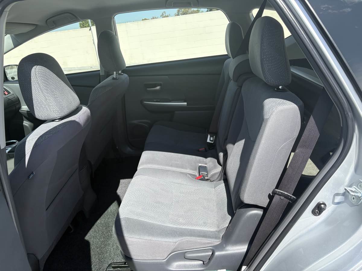 Used 2013 Toyota Prius V Three image 11