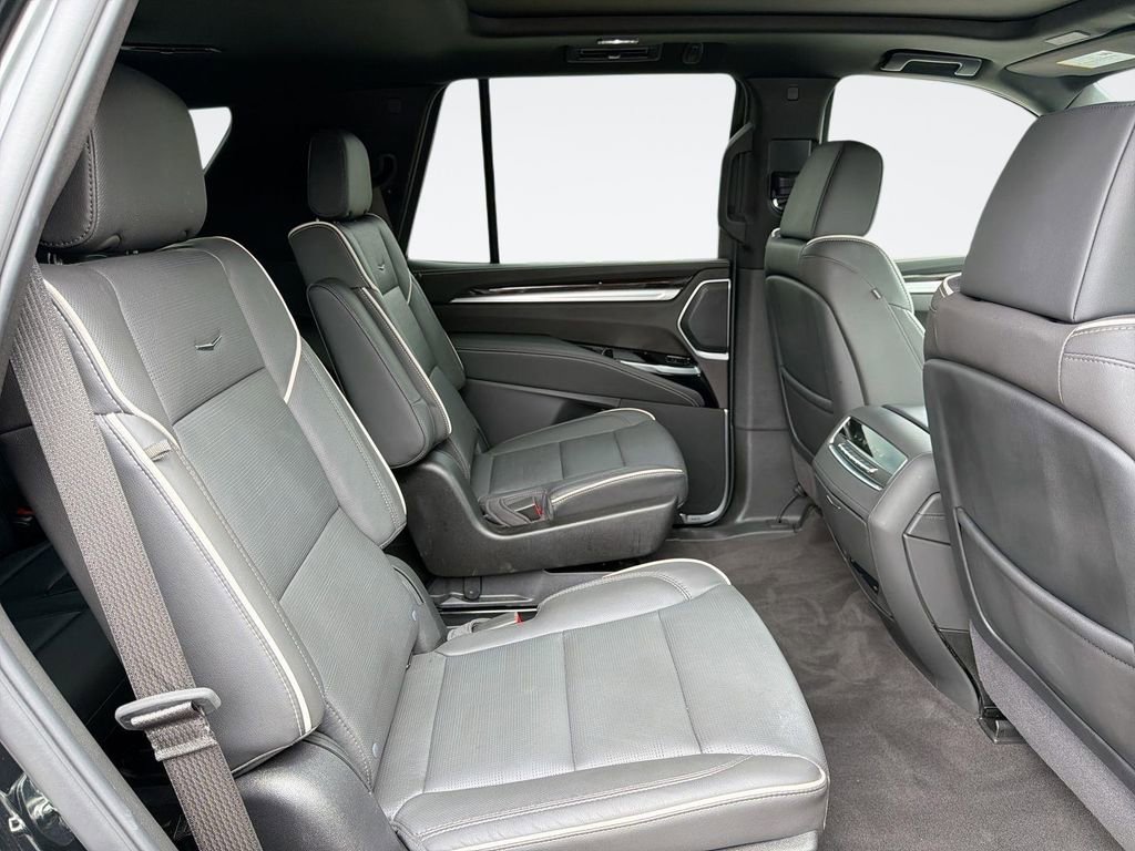 Certified 2026 Cadillac Escalade Luxury RWD image 30