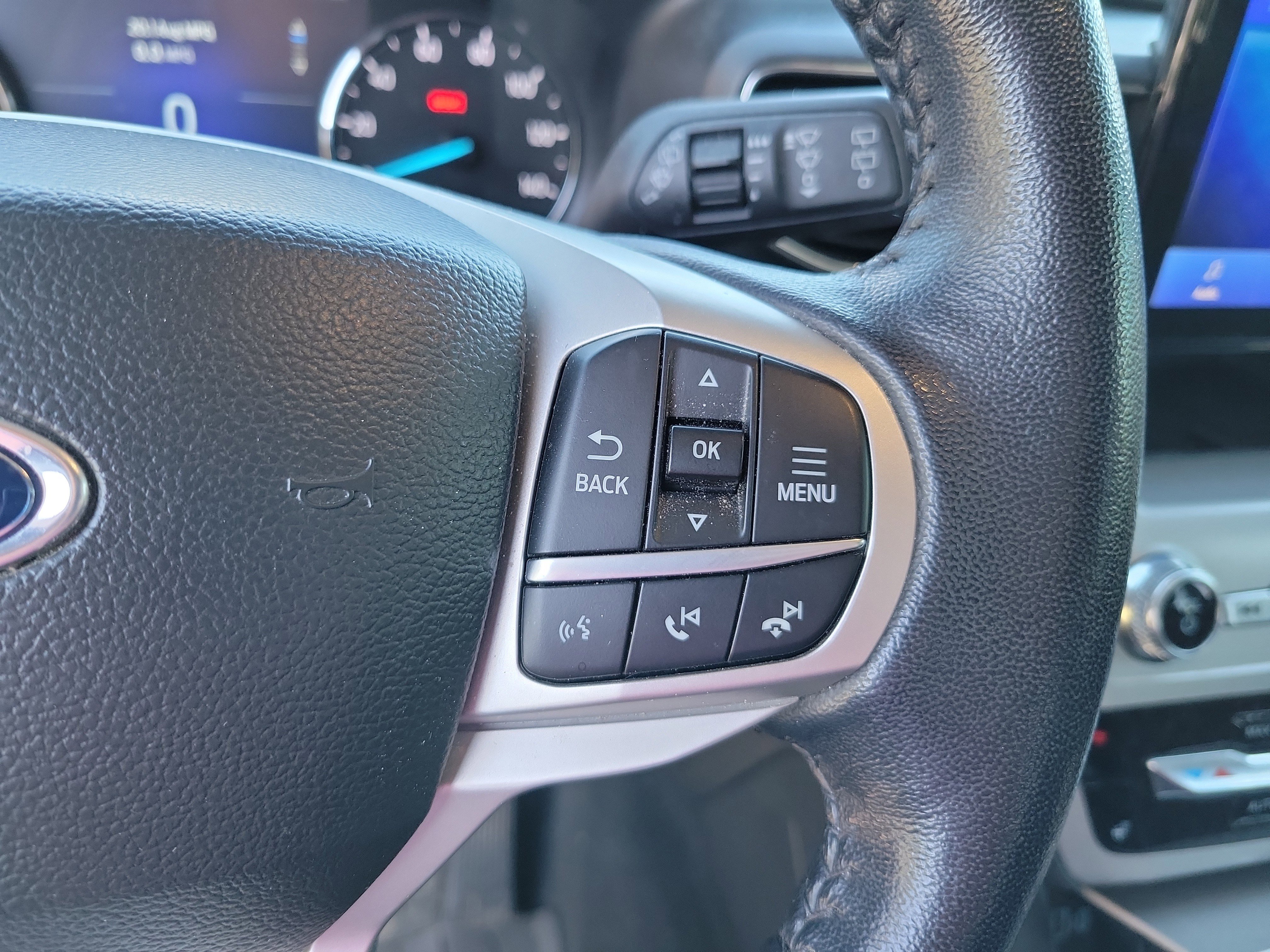 Used 2022 Ford Explorer XLT w/ Equipment Group 202A image 17