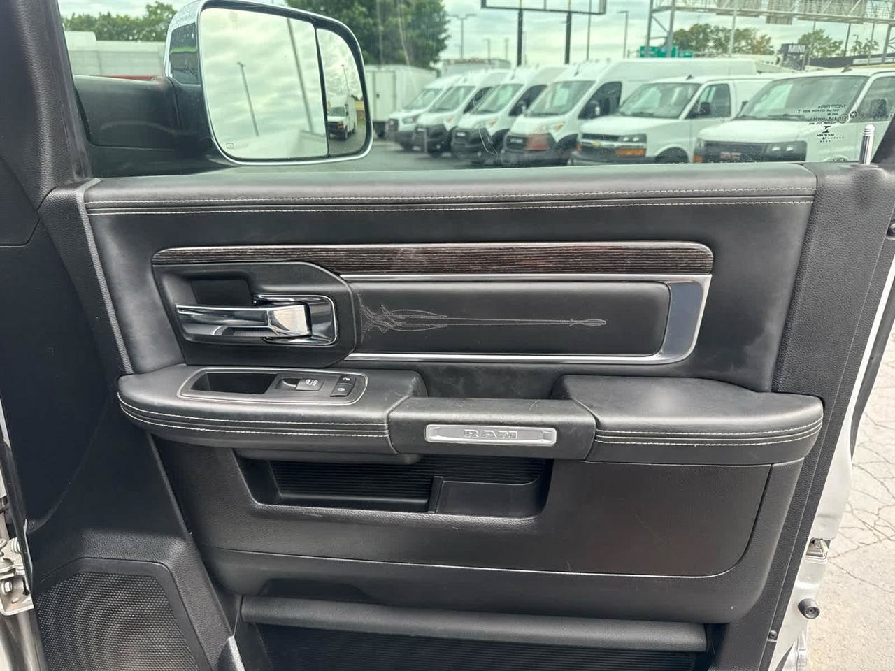 Used 2018 RAM 2500 Limited AWD/4WD image 24