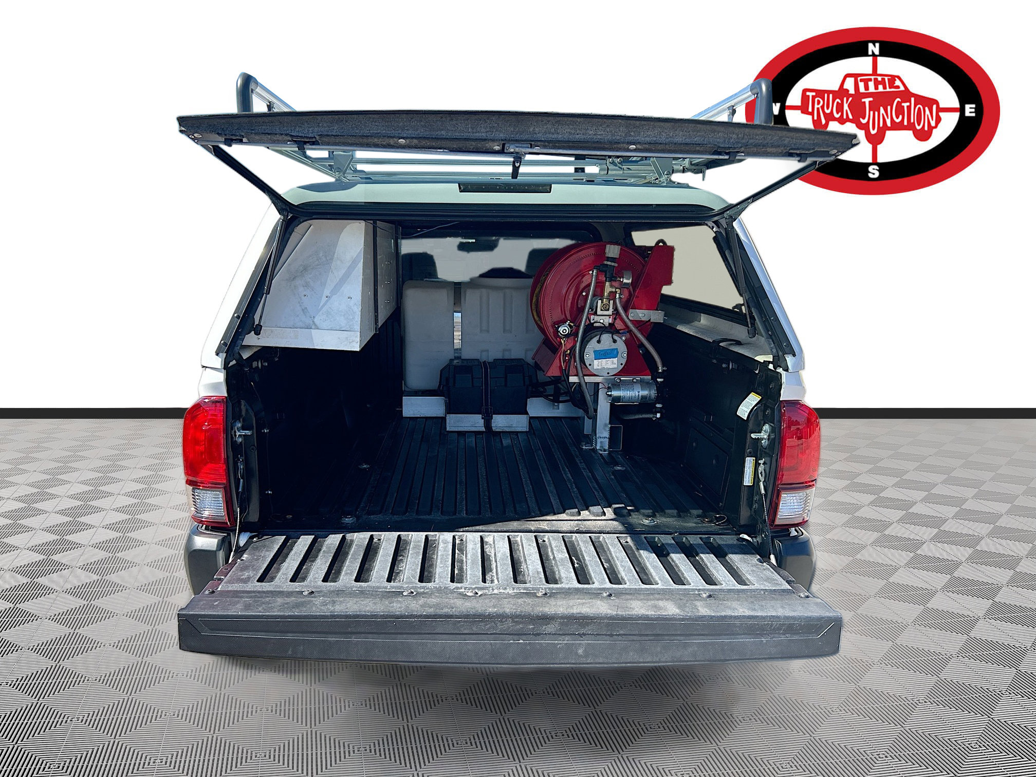 Used 2022 Toyota Tacoma SR image 23