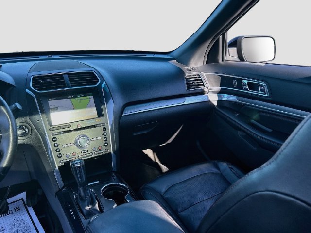 Used 2016 Ford Explorer Sport w/ Equipment Group 401A AWD/4WD image 33