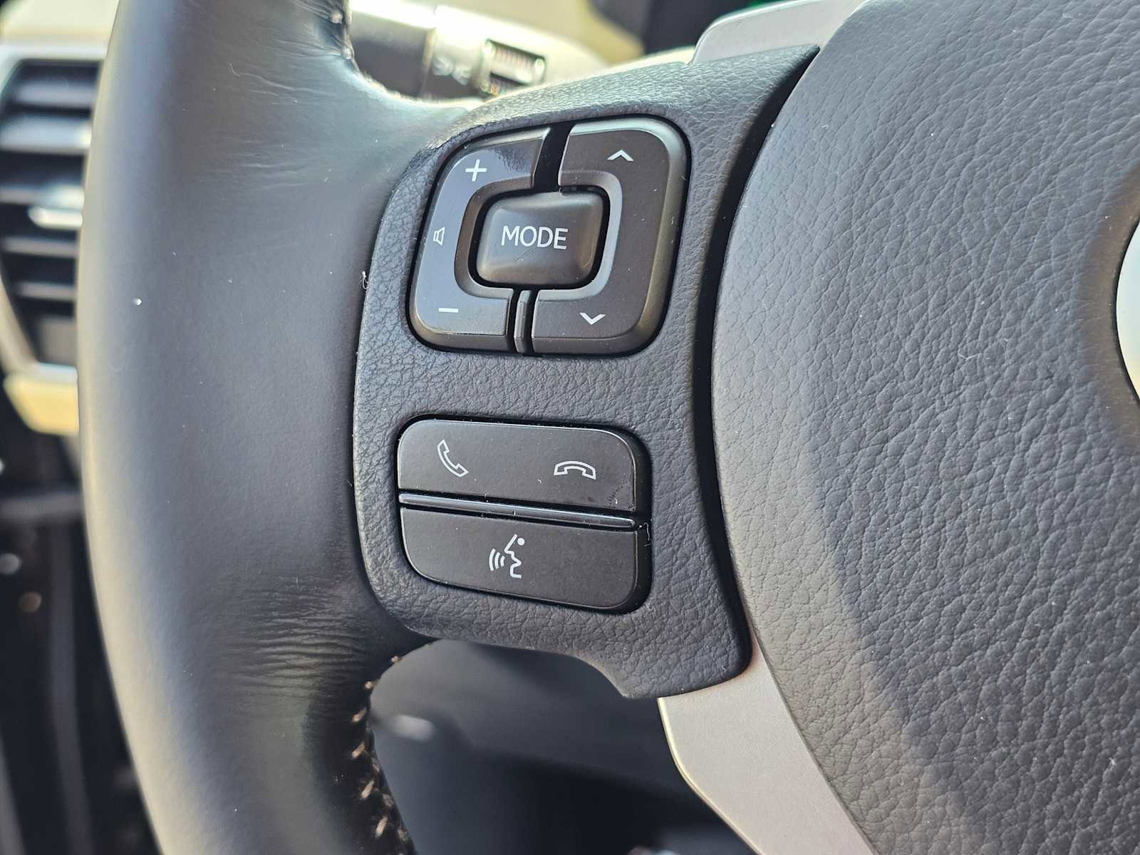 Used 2015 Lexus NX 200t AWD w/ Premium Package image 27