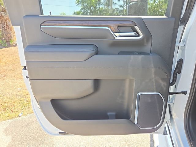 New 2026 GMC Sierra 2500 SLT w/ SLT Premium Package image 9