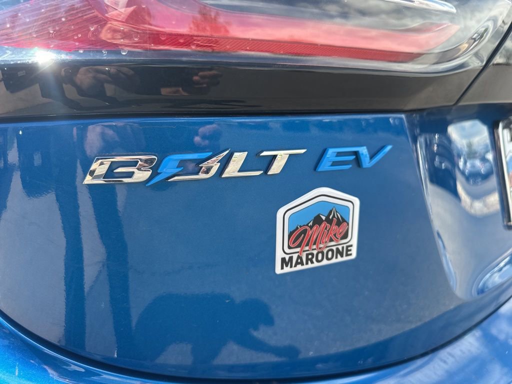 Used 2022 Chevrolet Bolt LT FWD image 40