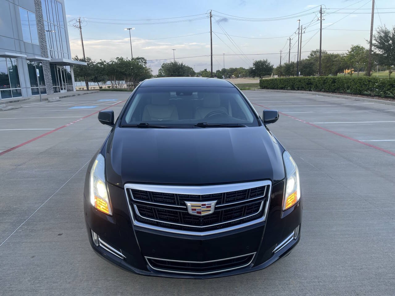 Used 2016 Cadillac XTS Luxury w/ Driver Awareness Package FWD image 2