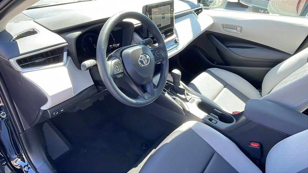 Used 2026 Toyota Corolla LE FWD image 10