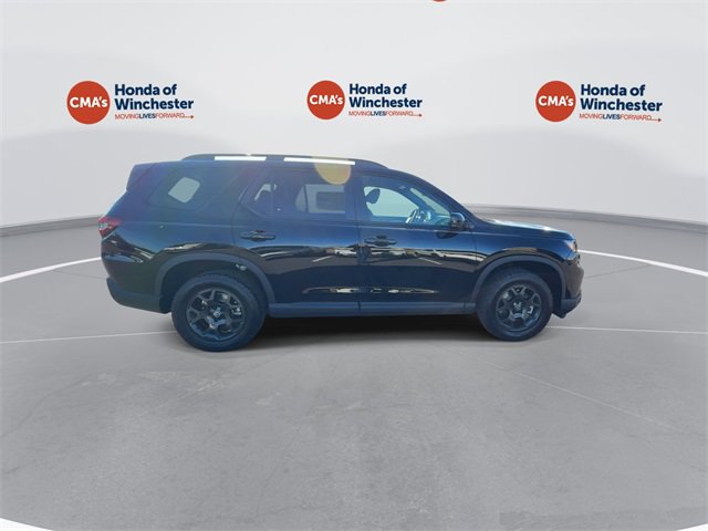 New 2025 Honda Pilot TrailSport image 10