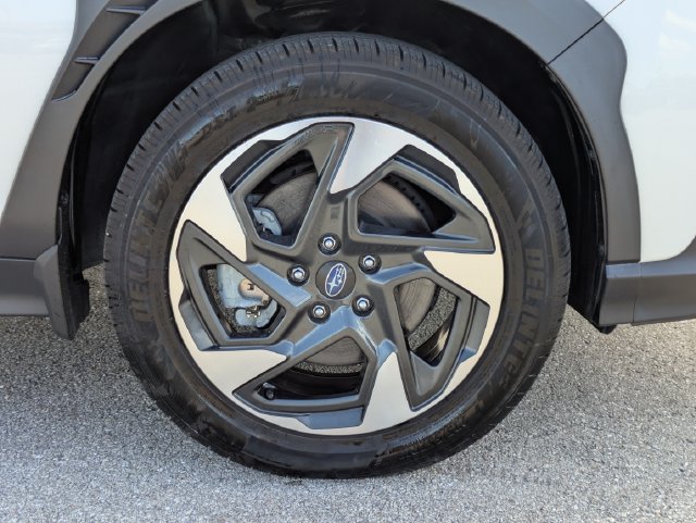 Used 2024 Subaru Crosstrek 2.5i Limited AWD/4WD image 11