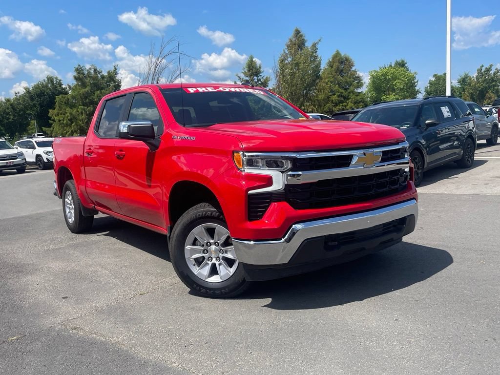 Used 2026 Chevrolet Silverado 1500 LT AWD/4WD image 2