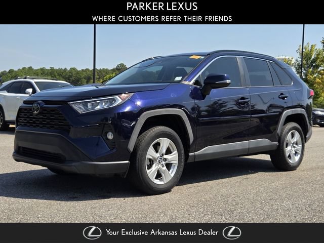 Used 2020 Toyota RAV4 XLE FWD image 1
