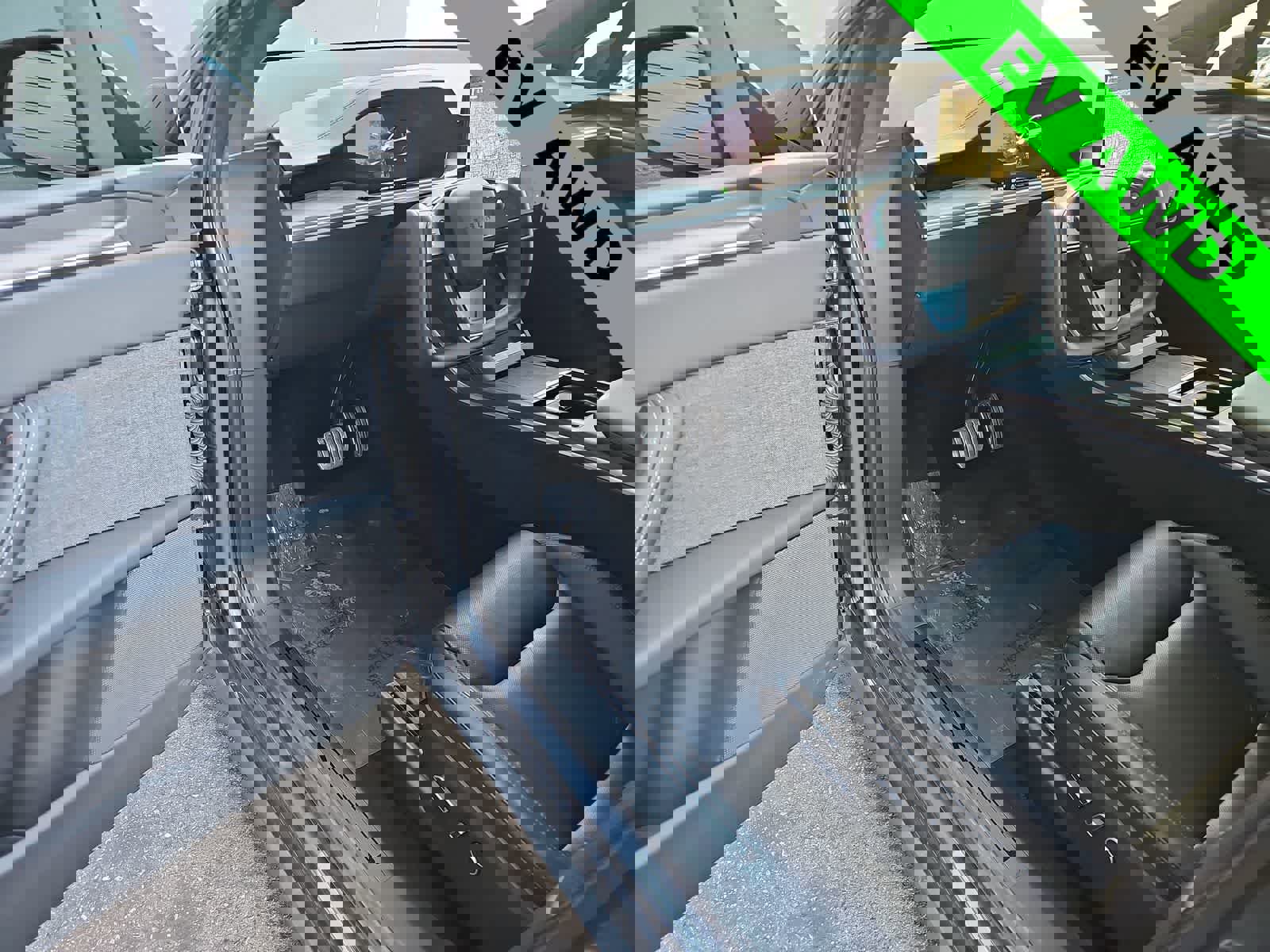 Used 2023 Tesla Model X image 10