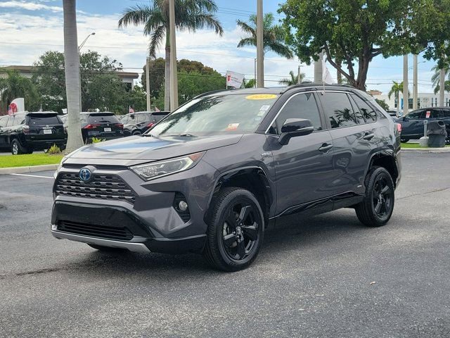 Used 2020 Toyota RAV4 XSE w/ XSE Grade Weather Package AWD/4WD image 2