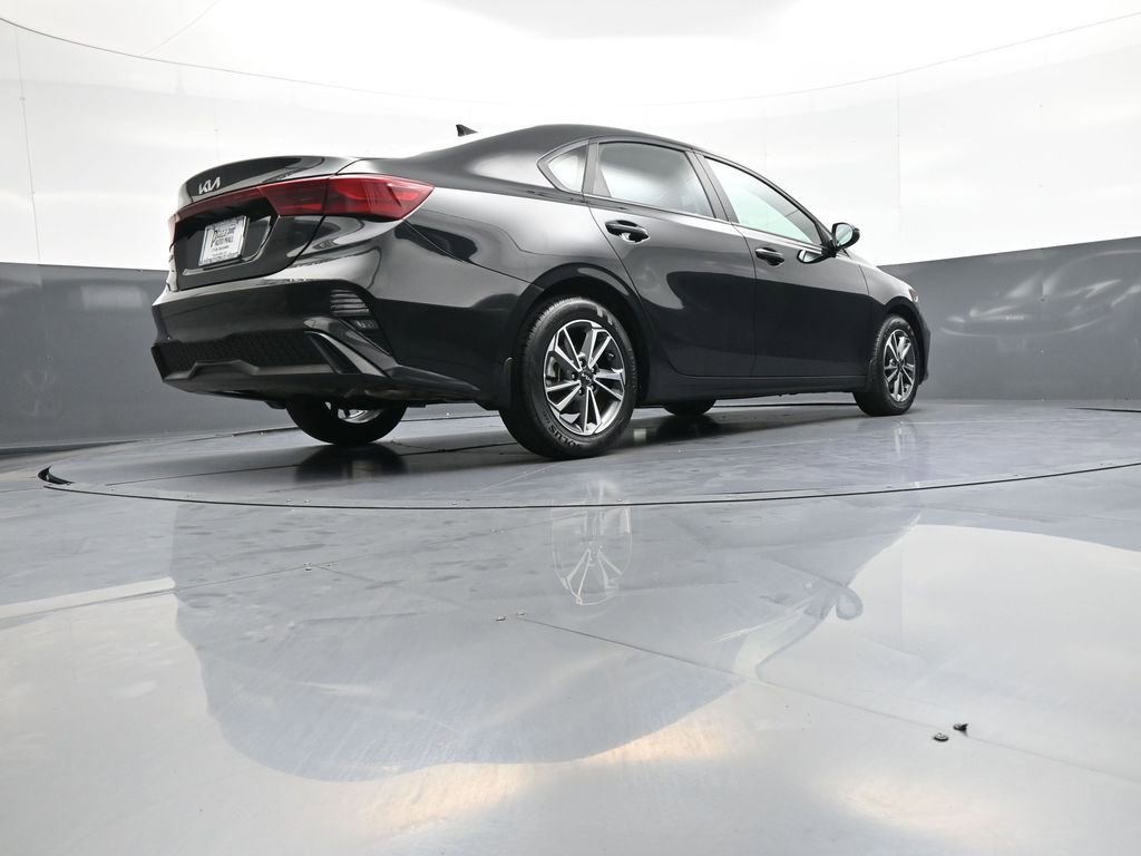 Certified 2023 Kia Forte LXS w/ LXS Technology Package FWD image 28