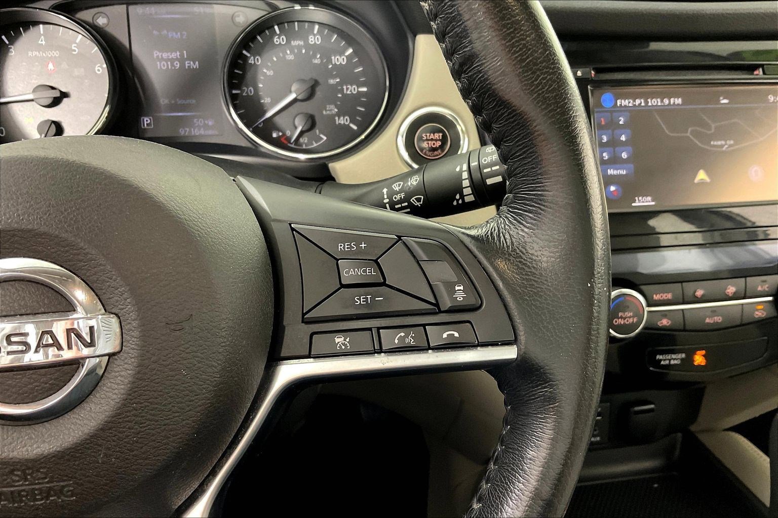 Certified 2018 Nissan Rogue Sport SL w/ SL Premium Package AWD/4WD image 12