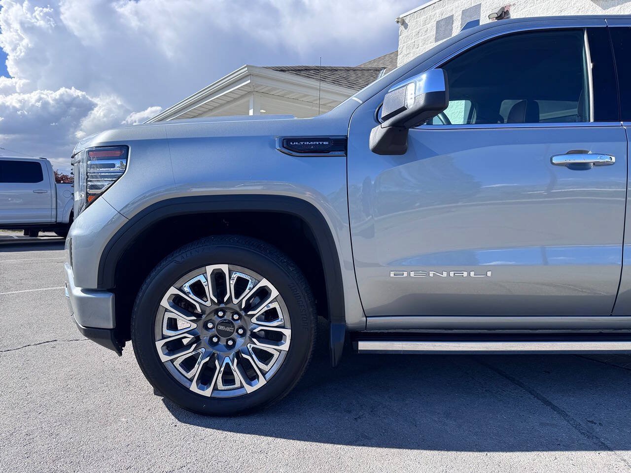 Used 2023 GMC Sierra 1500 Denali Ultimate AWD/4WD image 14