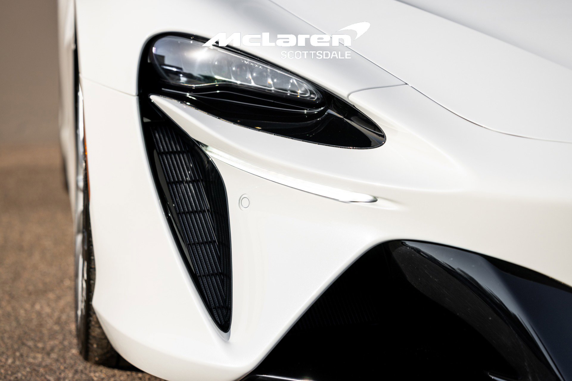 Used 2025 McLaren Artura Spider image 48