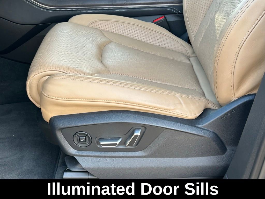 Used 2025 Audi Q7 3.0T Prestige image 16