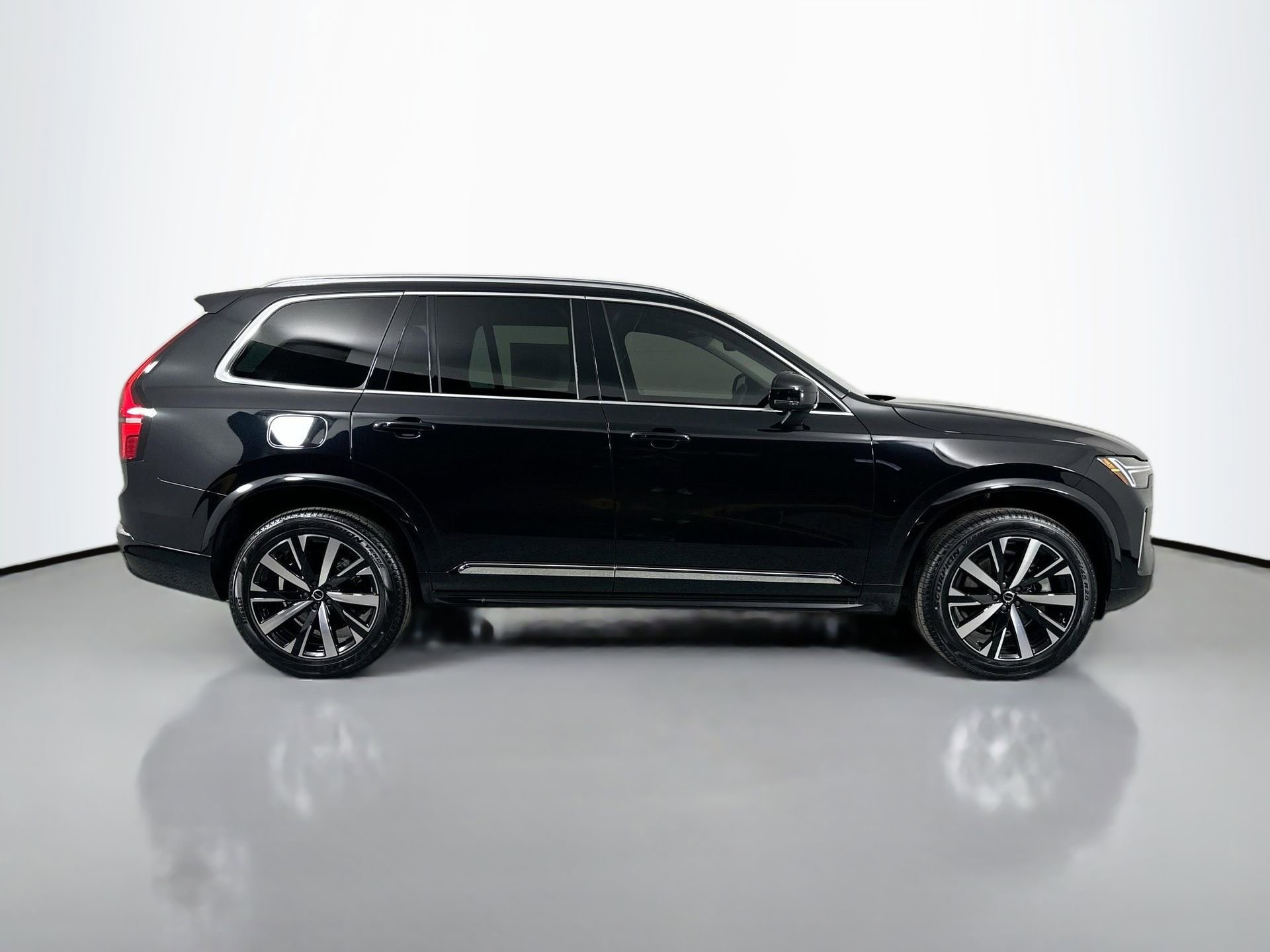 New 2026 Volvo XC90 B6 Core AWD/4WD image 4