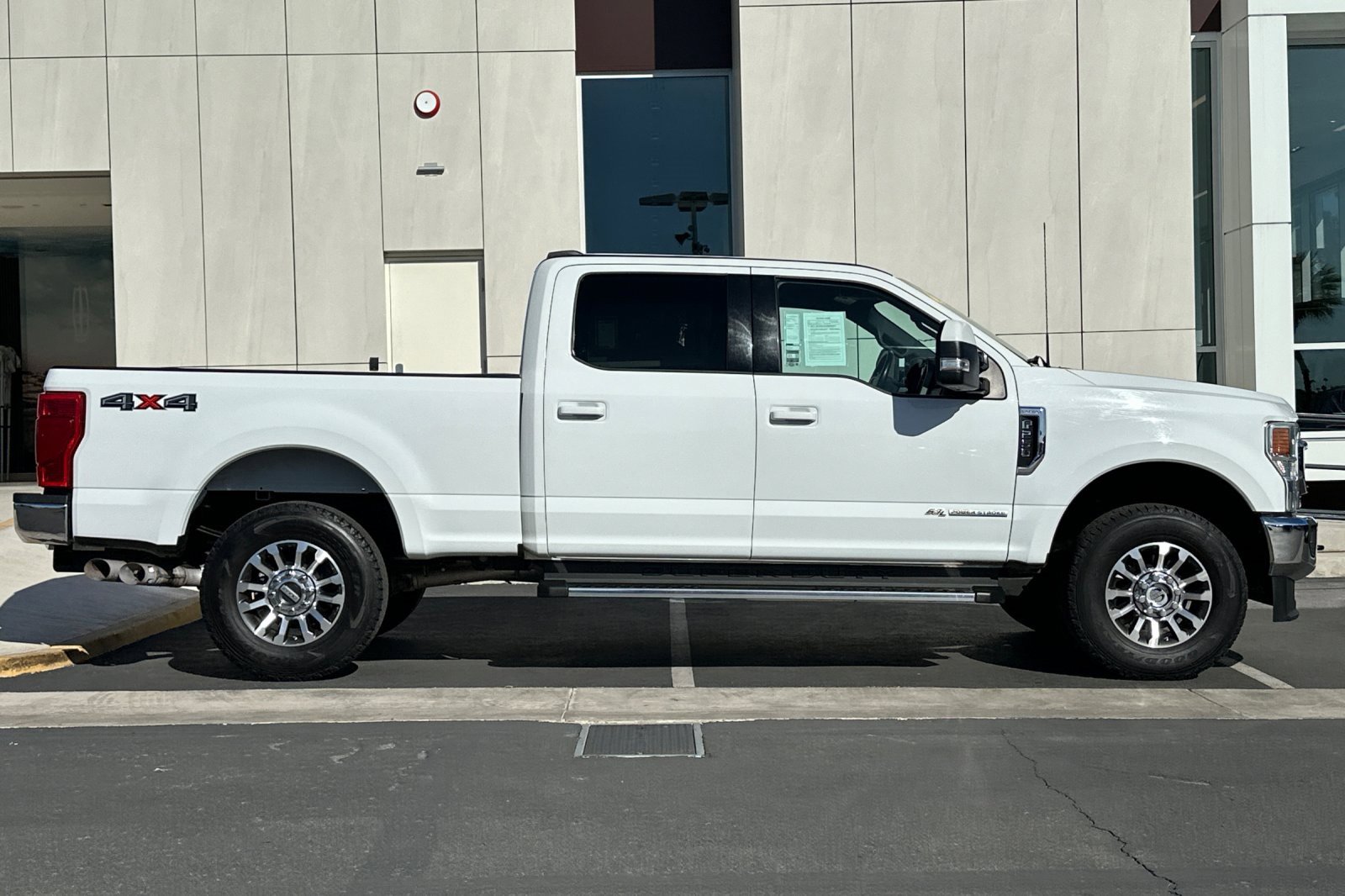 Used 2022 Ford F250 Lariat w/ Lariat Value Package image 2