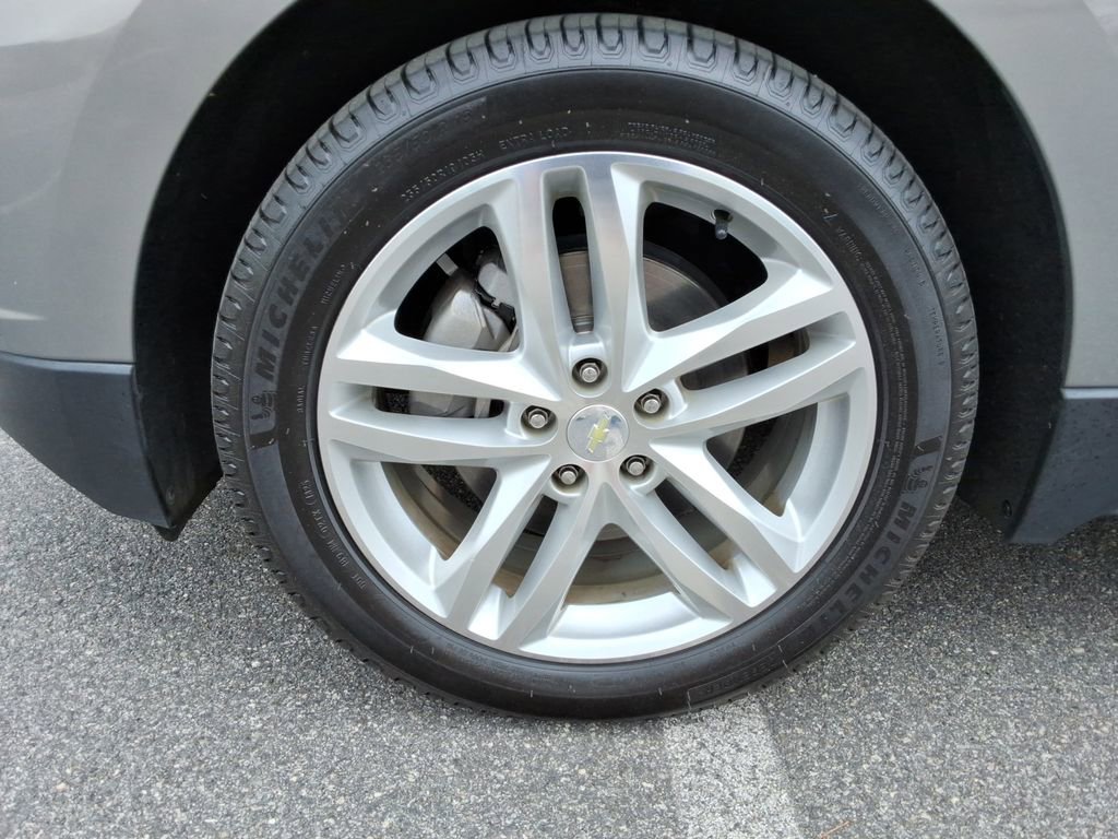 Used 2018 Chevrolet Equinox Premier AWD/4WD image 10