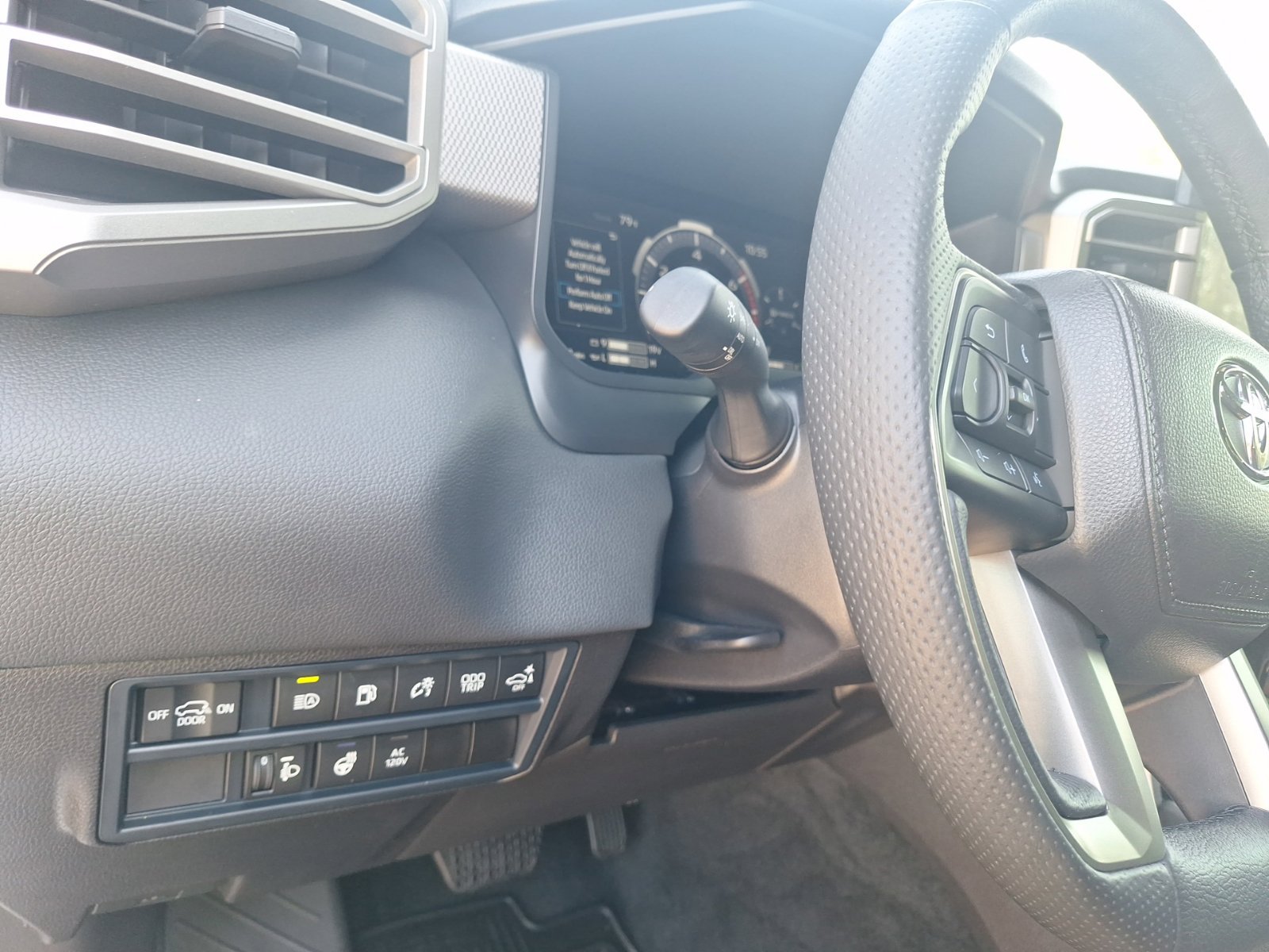 Used 2025 Toyota Sequoia Limited AWD/4WD image 17