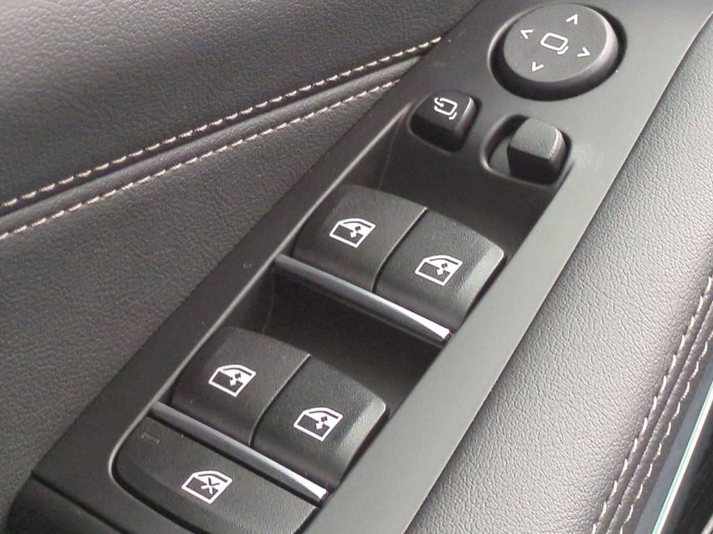 Used 2026 BMW X5 sDrive40i image 24