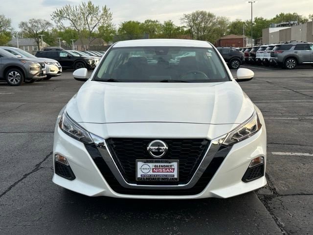 Certified 2022 Nissan Altima 2.5 SV FWD image 2