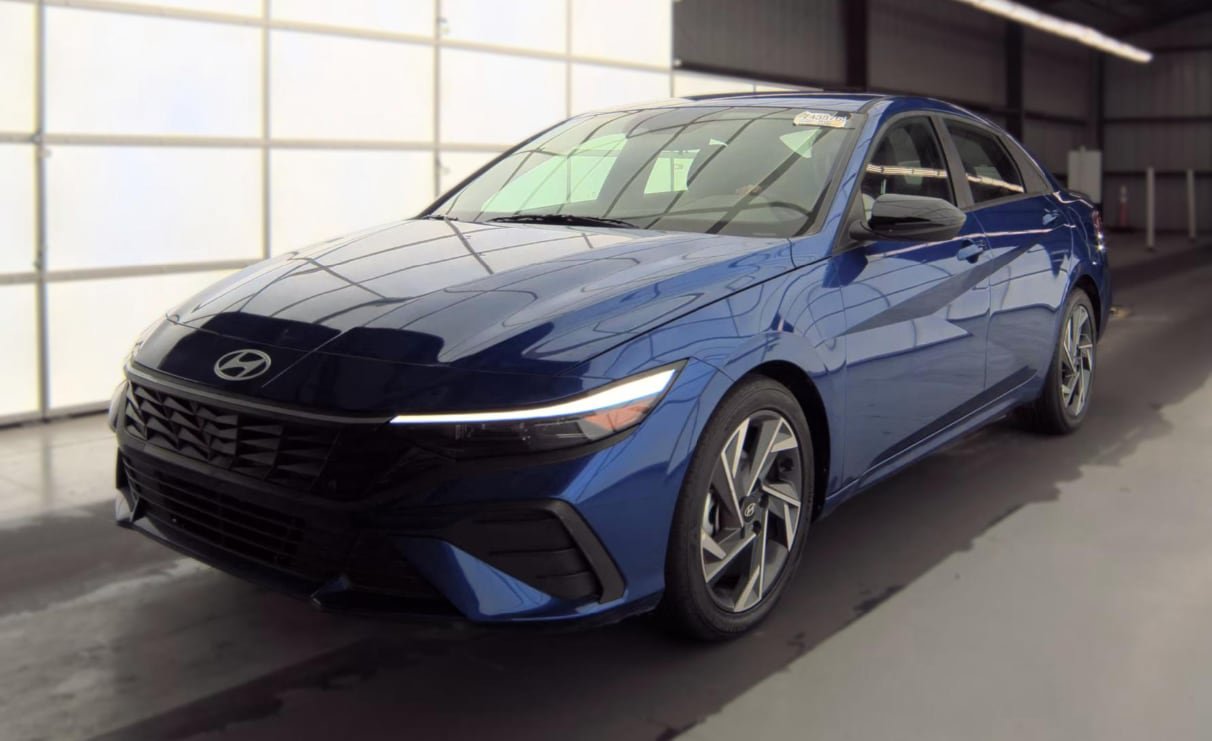 Used 2025 Hyundai Elantra Sport