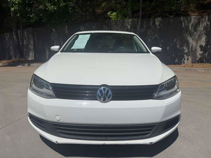 Used 2011 Volkswagen Jetta SE FWD image 4