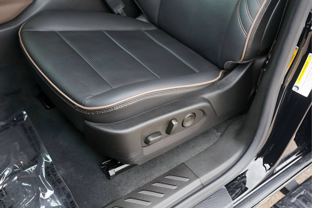 Used 2023 GMC Canyon Denali AWD/4WD image 10