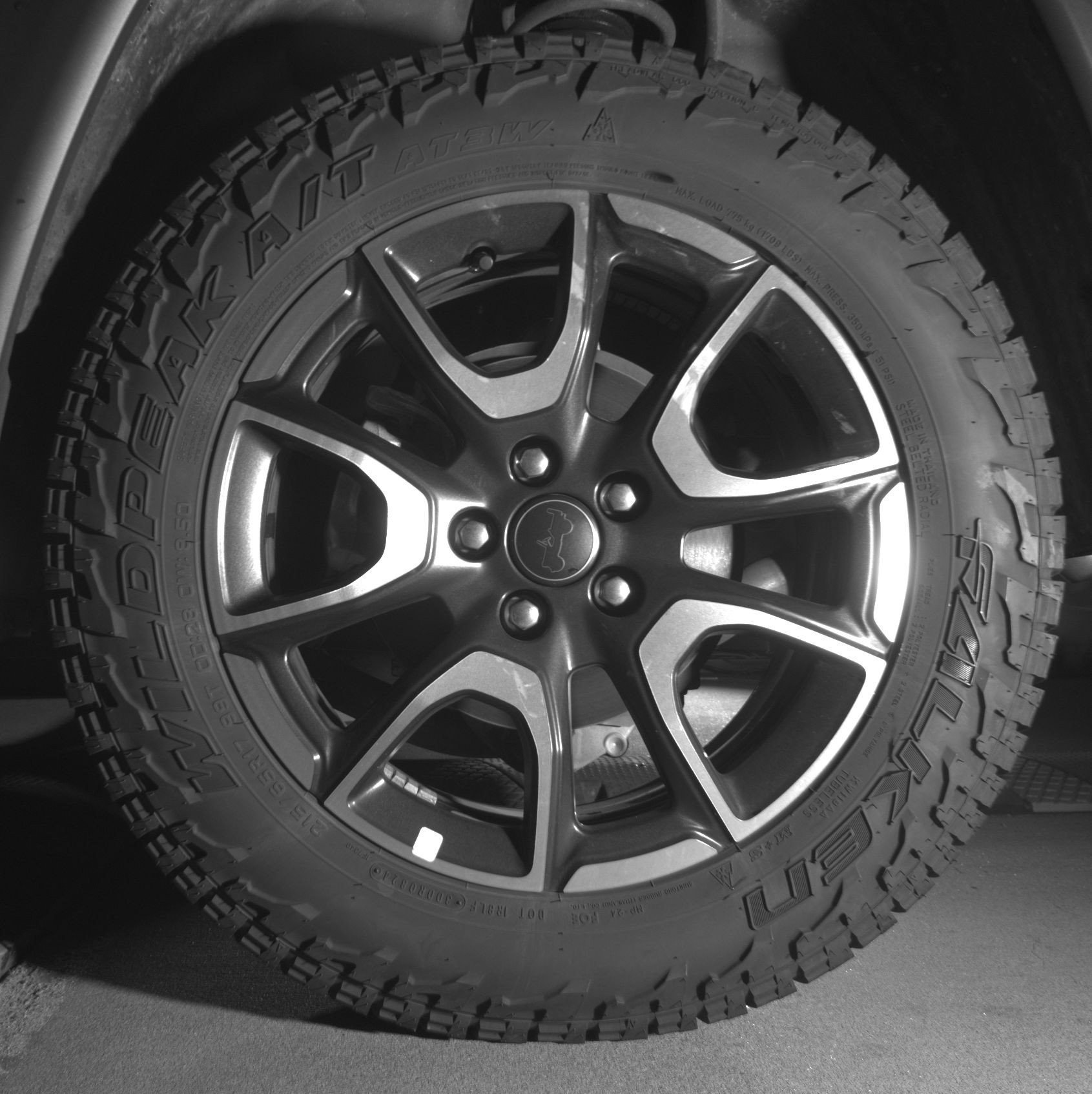 Used 2025 Jeep Compass Trailhawk image 14