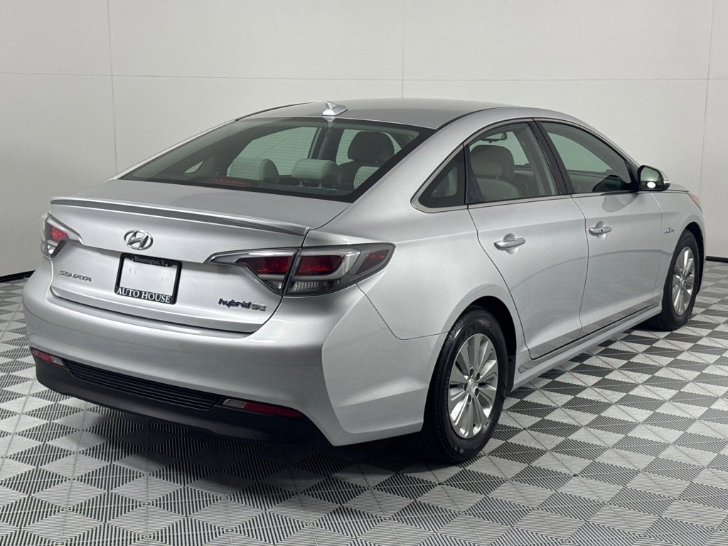 Used 2016 Hyundai Sonata SE image 5