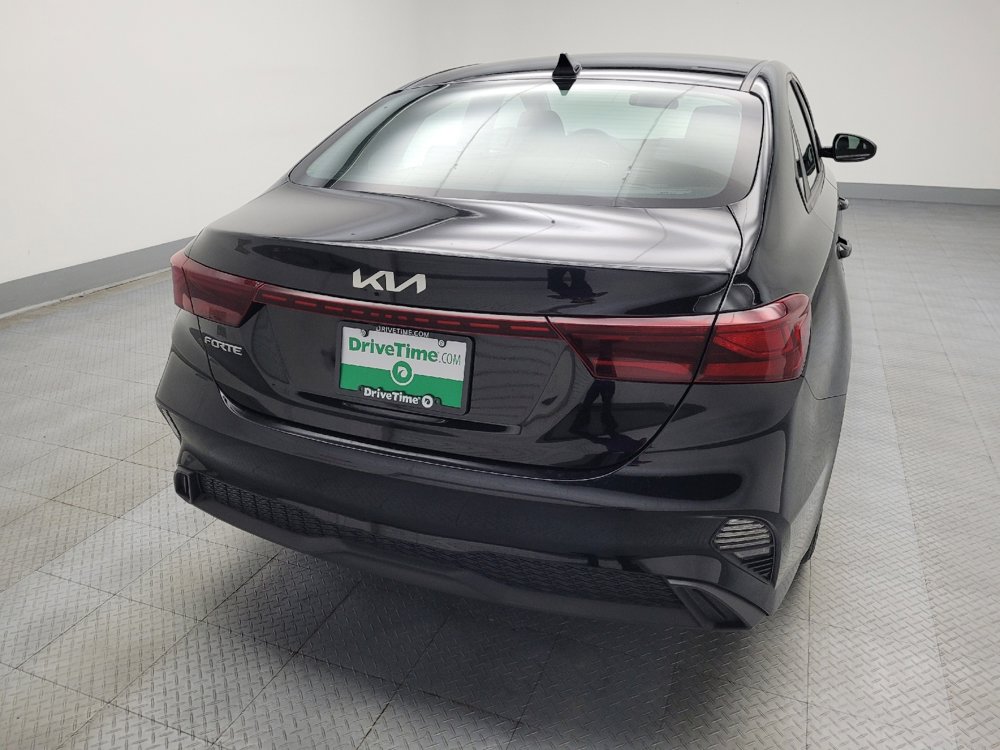 Used 2023 Kia Forte LXS image 7