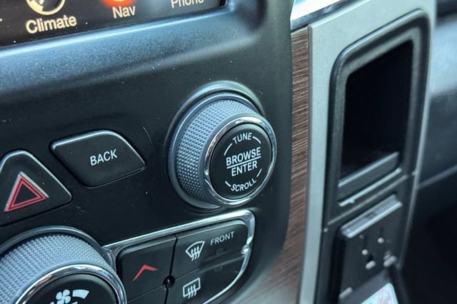 Used 2017 RAM 3500 Laramie AWD/4WD image 32