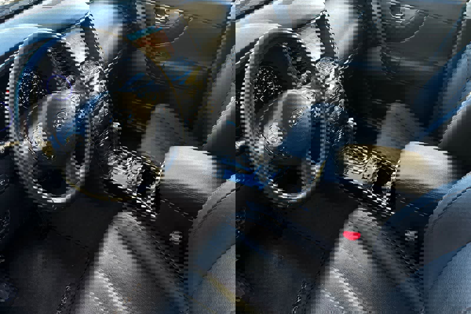 Used 2017 INFINITI QX70 AWD w/ Premium Package image 11